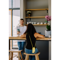 iPhone 6 / 6s / 7 / 8 / SE (2020 & 2022) SUNSHINE YELLOW CASE + CRYSTAL CORD