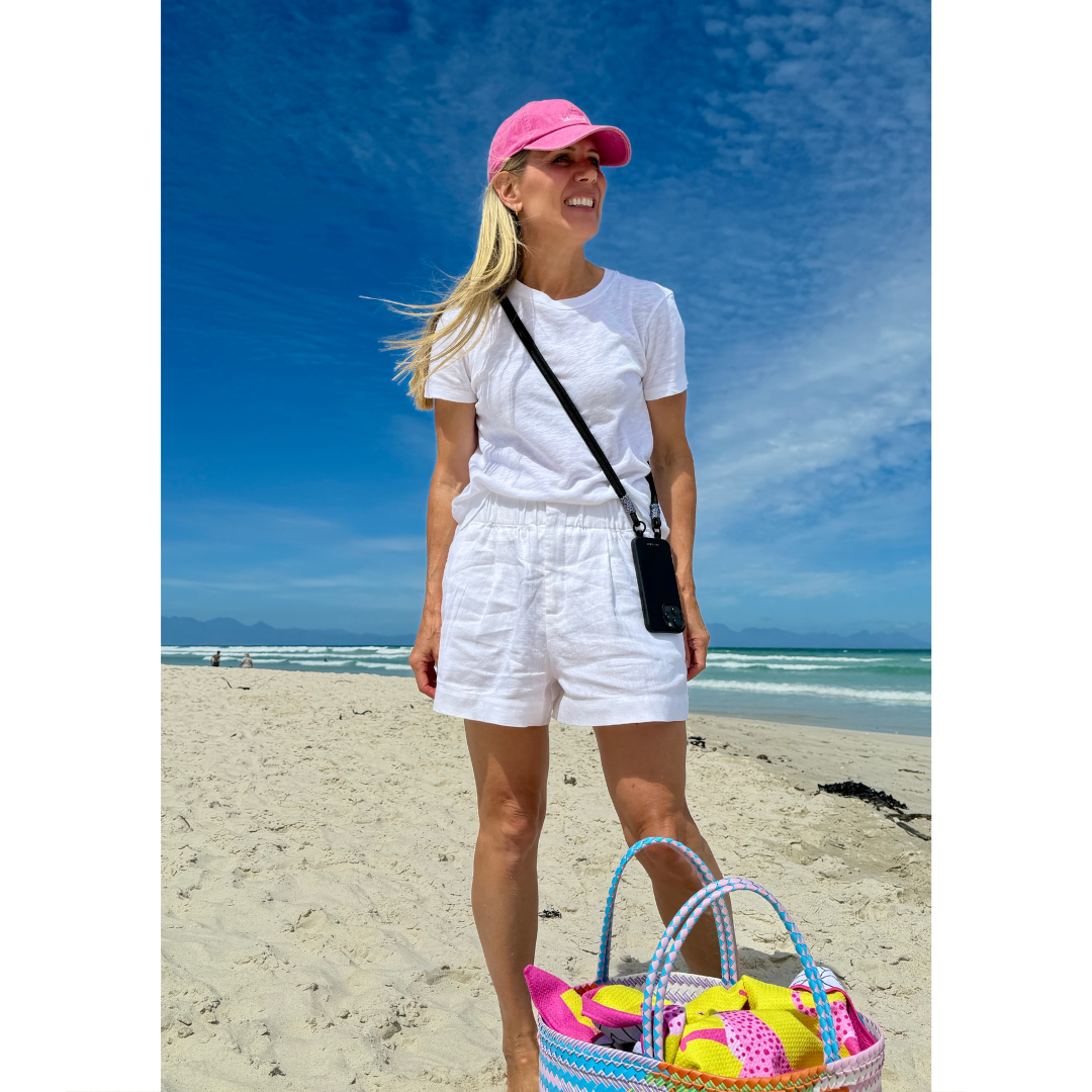 iPhone 17 Pro Max MIDNIGHT BLACK CASE + KNOTTED CORD